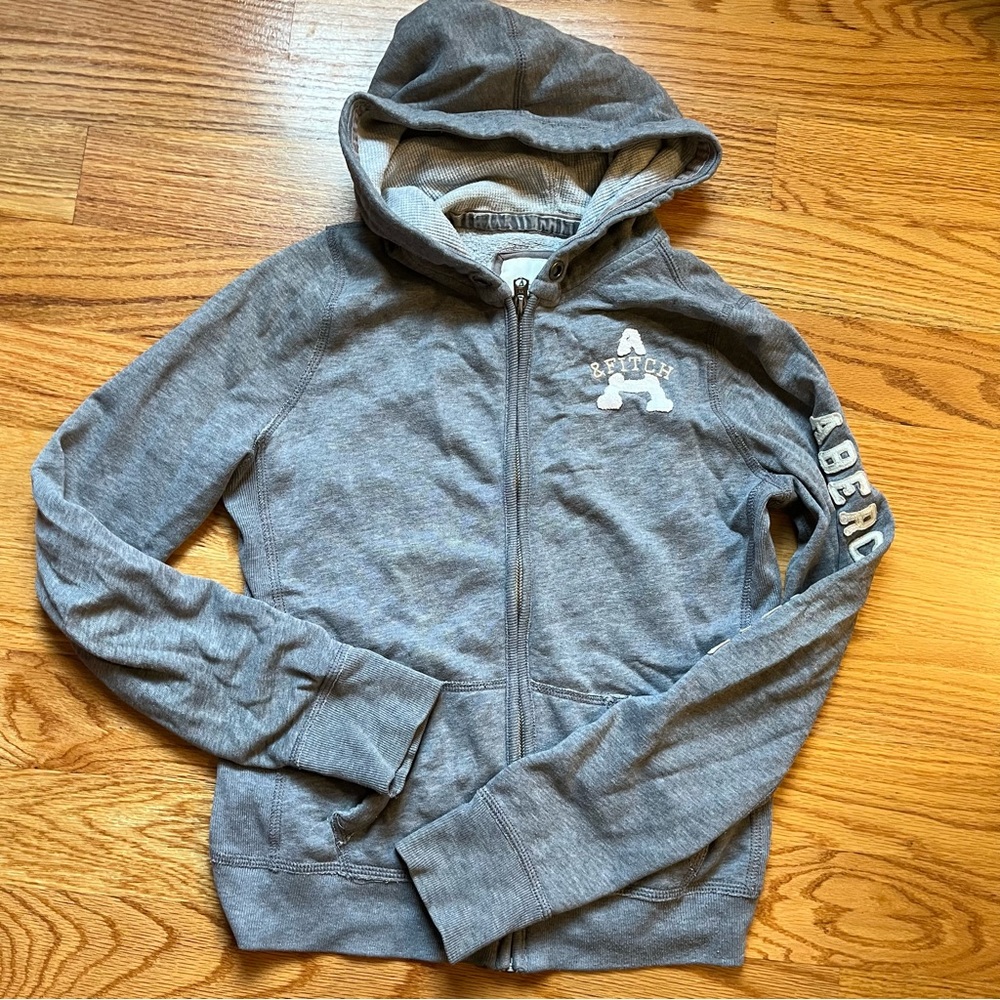Abercrombie & Fitch gray zip up hoodie size medium